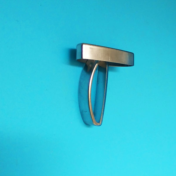 <strong>東莞201不銹鋼鋼圈鈍化效果本色鈍化成功通過(guò)7</strong>